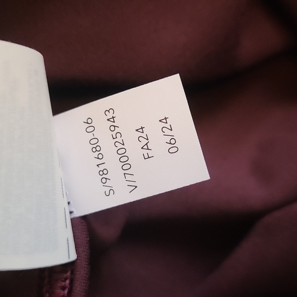 NWT- Athleta Elation Straight Leg Tight - Picture 8 of 8